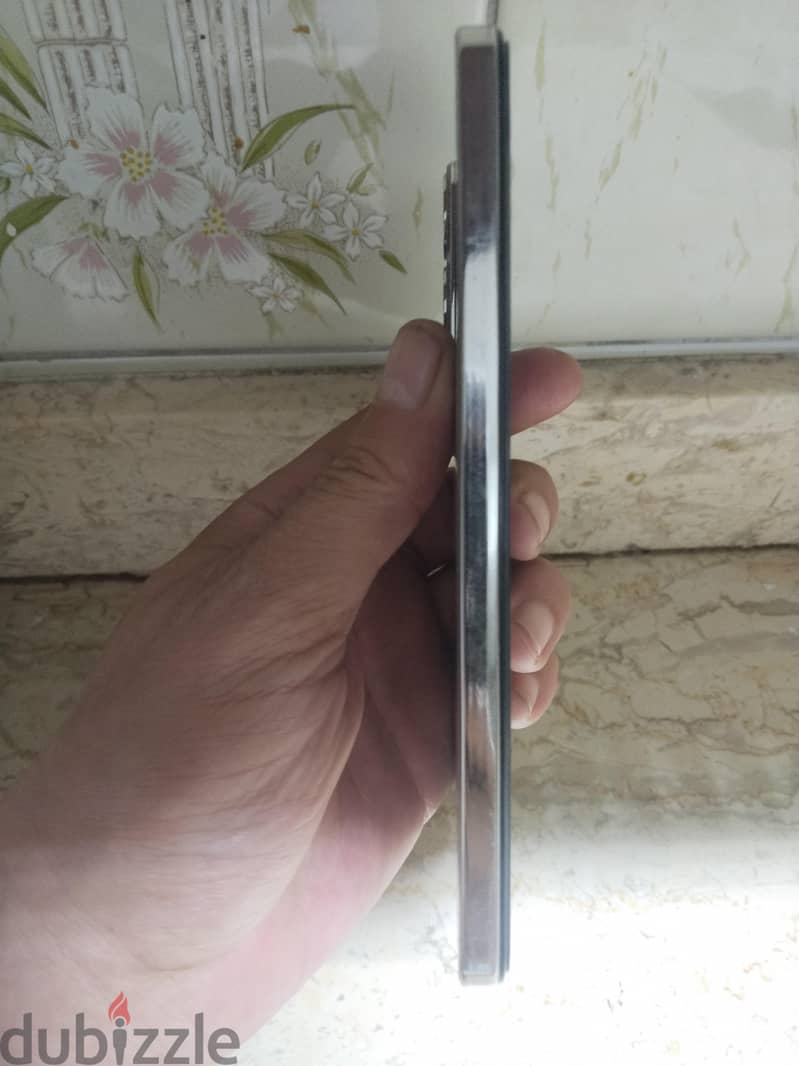Vivo V40 lite 3