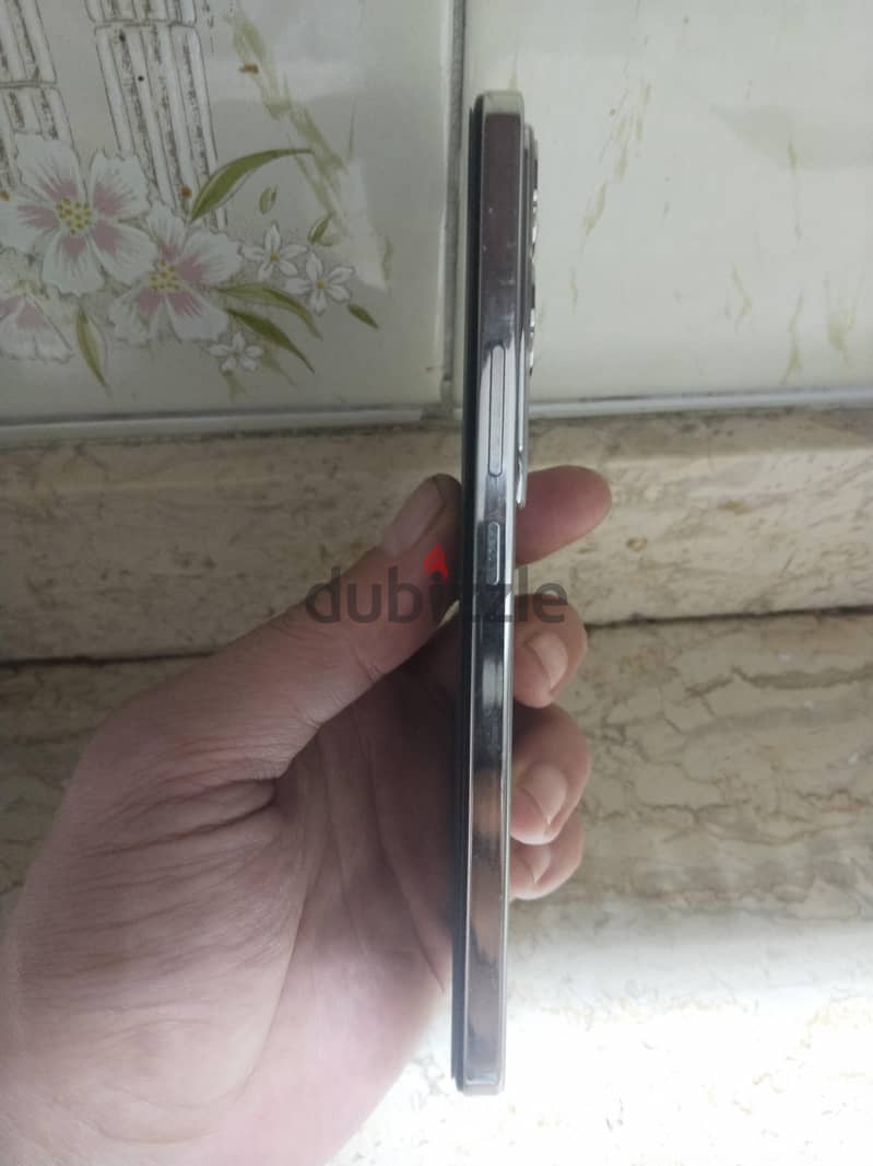Vivo V40 lite 4