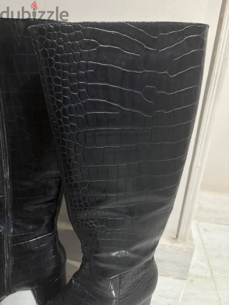 Pixi Boots used like new 2