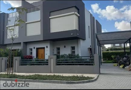 Ready for viewing and immediate delivery — 320 sqm townhouse villa in Sheikh Zayed.