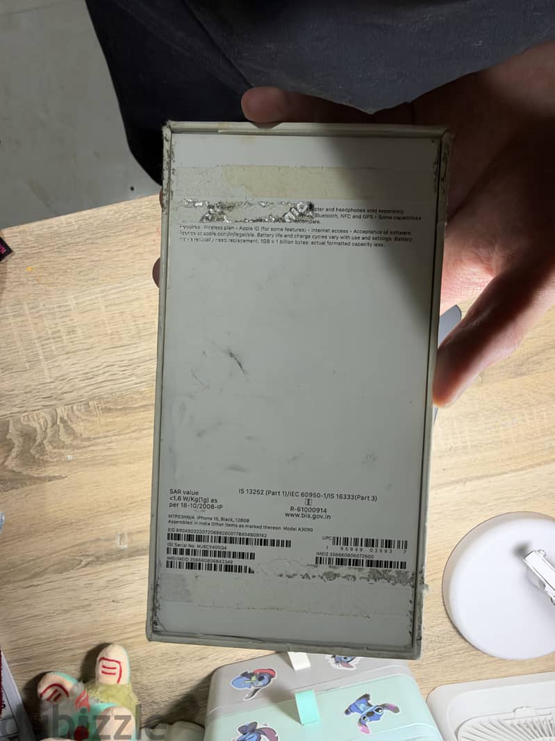 Apple - iPhone 15 4