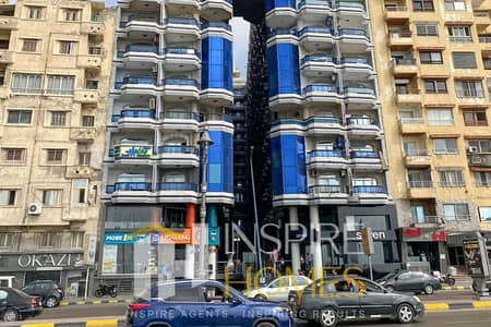 First-Occupancy Furnished Apartment Directly on the Sea, Fully Air-Conditioned