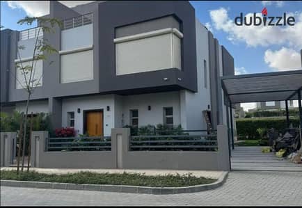 Ready for viewing and immediate delivery — 320 sqm townhouse villa in Sheikh Zayed -  Etapa