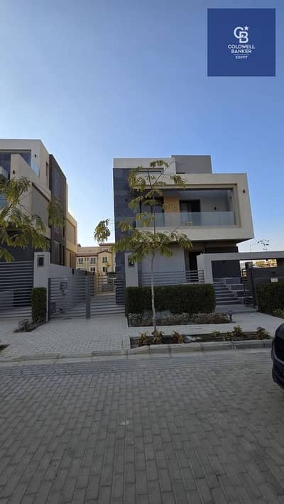 Standalone villa for sale, ready for immediate handover, fully finished | 4 bedrooms | Prime location at the Capital's entrance and on the Mohamed Bin