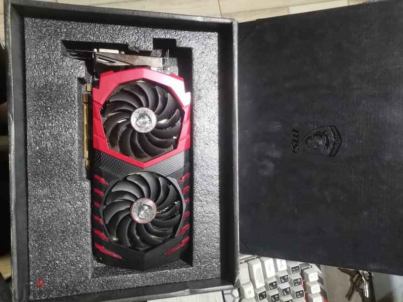 RX 570 4G 1