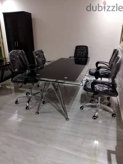 ترابيزه إجتماعات زجاج سيكوريت شاسيه معدن متاح جميع المقاسات