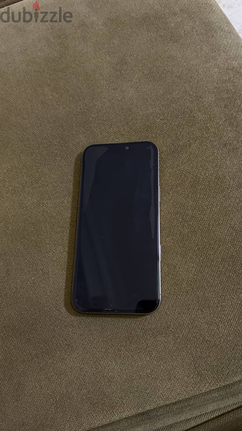 Iphone 16 pro max 3