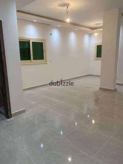 Ultra super lux finishing apartment for rent in south investors 5th settlement at New Cairo residential or administrative