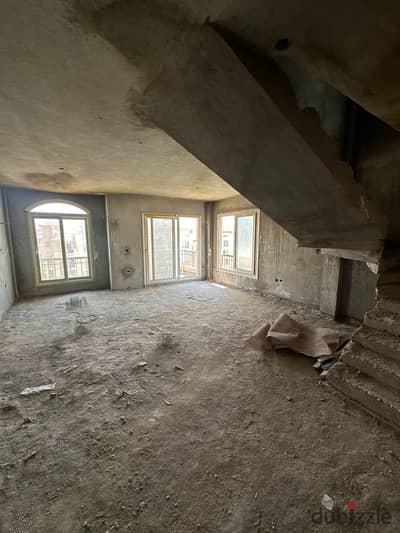 بنتهاوس للبيع في Stone Residence | 175م + Roof 80م | ناصية | 3 غرف | 3 حمام | Pool & Landscape View | نصف تشطيب | استلام فوري