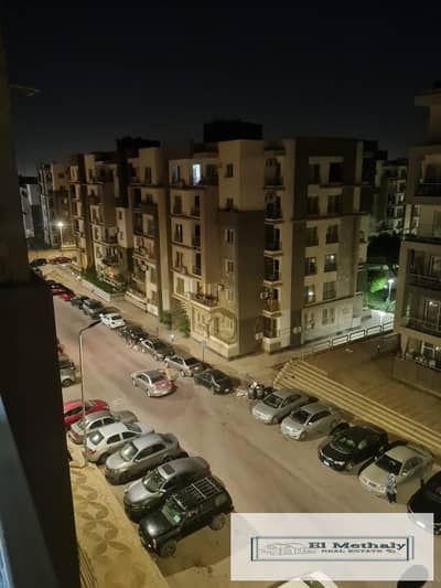 باقل سعر في السوق شقه للبيع بدار مصر القرنفل موقع متميز بالقرب من السوقي الشرقي الرحاب القاهره الجديده مساحتها 130م دور متكرر رابع باسانسير new cairo