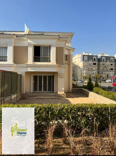 تاون هاوس كورنر للبيع   جاهز للسكن في موقع مميز  في ماونتن فيو هايد بارك، القاهرة الجديدة،