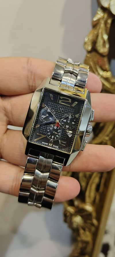 ساعة Guess Collection سويسري
