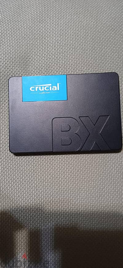 للبيع هارد ديسك Crucial سعة ٢ تيرا