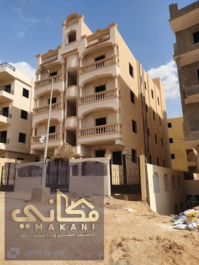 **An Unmissable Opportunity to Own a Rooftop in the Distinguished District!**  Own a **rooftop at an exceptional price** in a **prime location**, suit