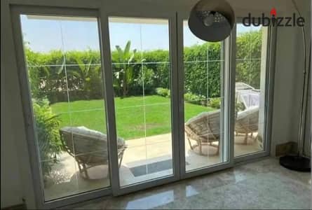 130 sqm ground-floor apartment with a garden, fully finished, immediate delivery, located next to Beverly Hills in Sheikh Zayed