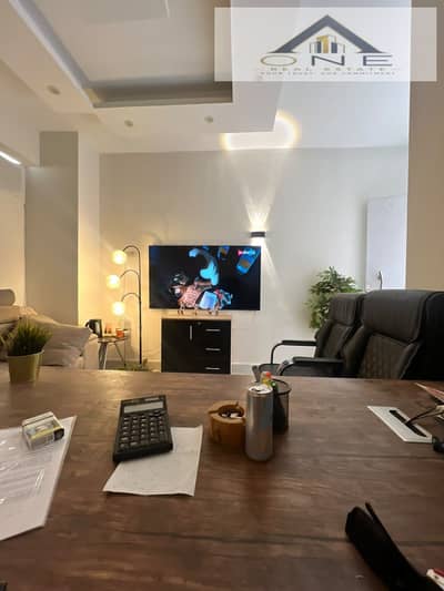 Office for rent in Beverly Hills Mall