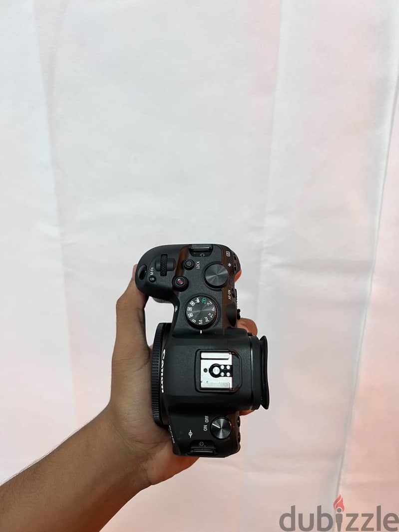 Canon R6 mark 1 ( No box ) 1