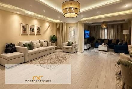 Apartment for sale in Degla Palms Compound, 6th of October City; ultra-super-lux finishes.