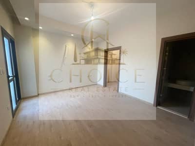 Very Prime Apartment Fully Finished  Under Market Price  In Prime Location In El Patio Oro , Landscape View , RTM , 168m , 3 Bedrooms