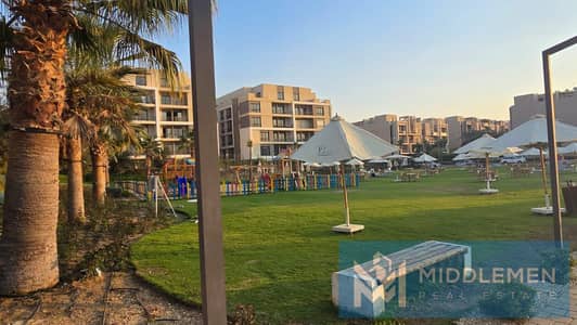 apartment 172m + garden 96m prime location View half land scape under market price almarasem fifth square new cairo
