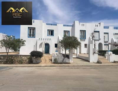 Penthouse chalet in Mountain View Ras El Hekma – Paros Heights. Down payment: 7,200,000. Existing building. Area: 92 m² + 72 m² roof terrace. Features