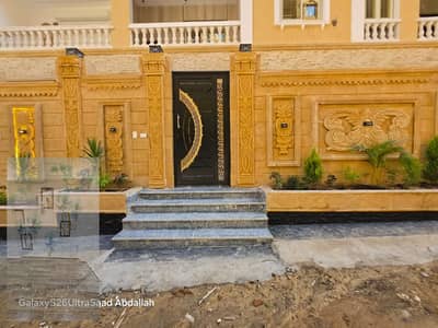 فيلا ارضي للبيع في حدائق الأهرام ١٥٠م واجهه في البوابة التالته