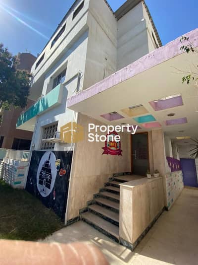 Administrative Villa for Rent in Maadi Sarayat | Maadi Sarayat | Ready to Move In | Commercial License | Complete Legal Documents | Open View | Garage