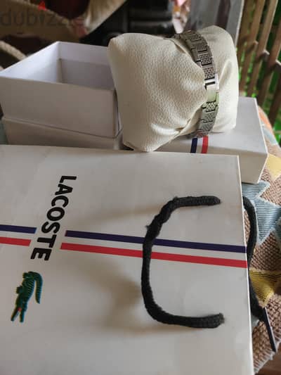 انسيال Lacoste (فضي)