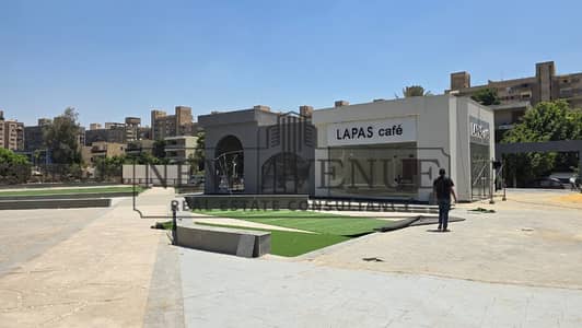 محل تجاري  للإيجار مع مساحة خارجية 70 متر في موقع متميز مدينه نصر Nasr City