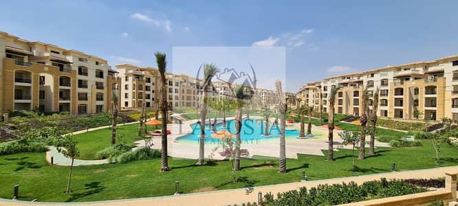 شقة استلام فوري بموقع مميز في ستون ريزيدنس بالتجمع بجوار الطريق الدائري ومحور المشير طنطاوي