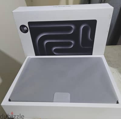 macbook pro m5 14 inch new local warranty