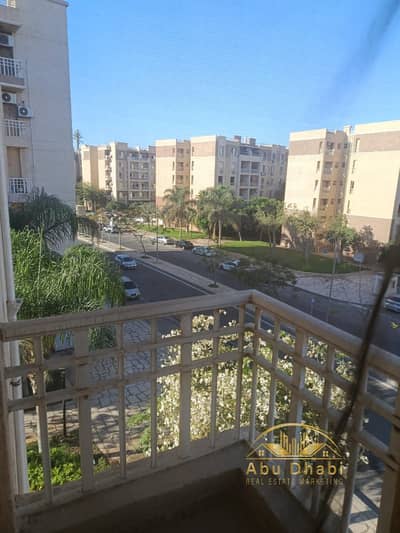 82 sqm apartment for sale in Madinaty, Phase 7 (B7), City Center; overlooking a garden and the street.