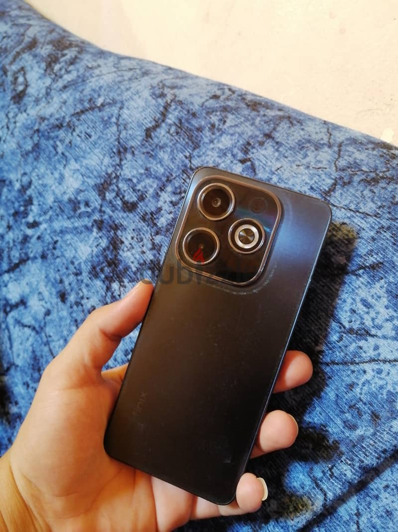 Infinix Hot 40i 4