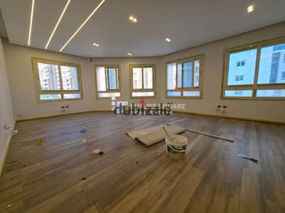 Unique administrative headquarters of 350m with air conditioning for rent in Sama Towers, Maadi Circular