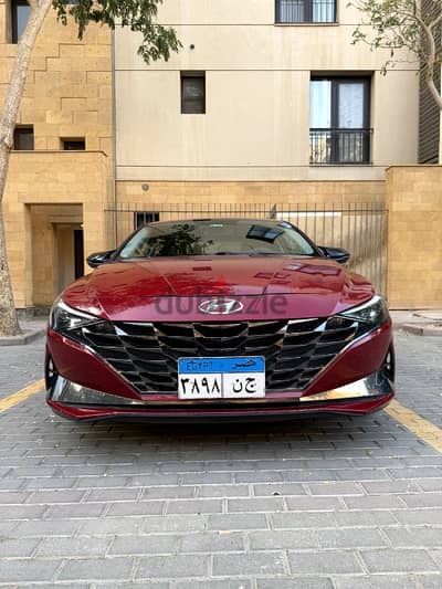 هيونداي إلينترا 2021