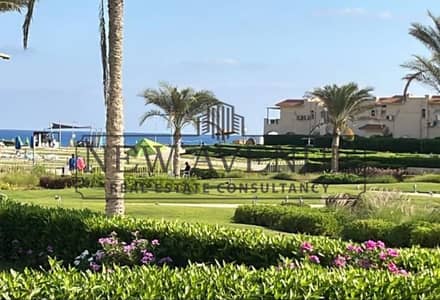 شاليه مطل على البحر على بعد 100 متر من الشاطئ جاهز للسكن مفروش بالكامل  في لافيستا باي نورث كوست من شركة لافيستا للتطوير العقاري La Vista Bay
