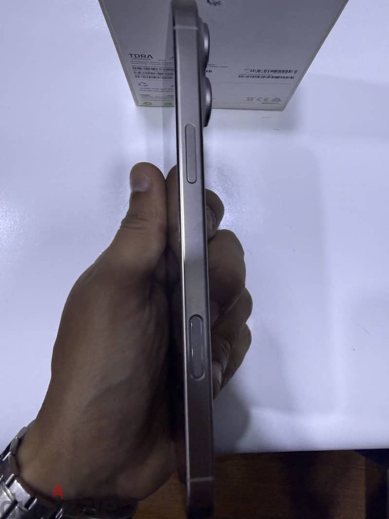 Apple - iPhone 16 Pro Max 1