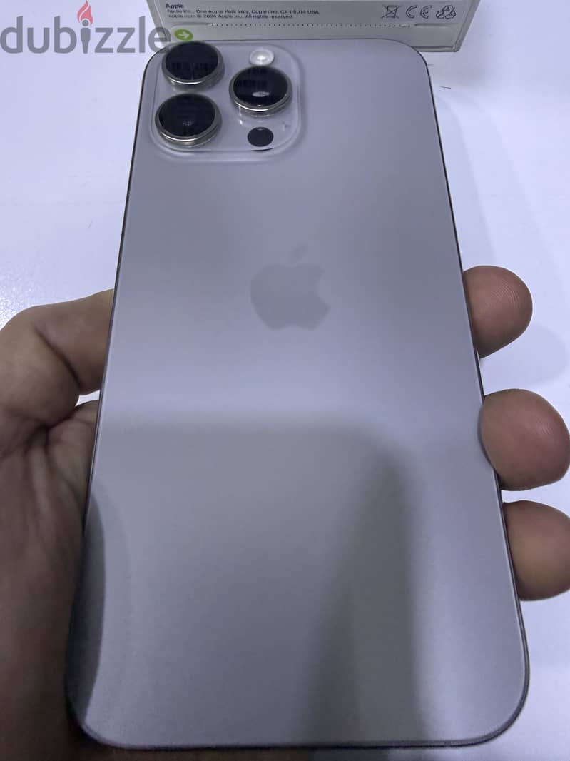 Apple - iPhone 16 Pro Max 6