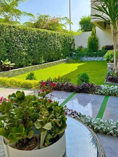 Ready to Move Ground Apartment with Garden near Mountain View  hyde parke 6.5M Installments Minutes away from Emaar Mivida & AUC