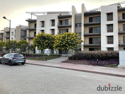 Ground floor apartment with garden for sale, ready to move, in Beverly Hills, Sheikh Zayed