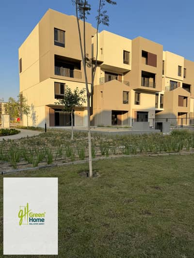 UNDER MARKET PRICE  | Very Prime Location Ready To Living Townhouse Middle For Sale Sodic East