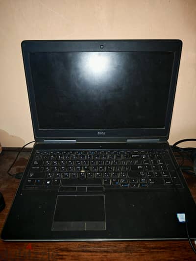 لابتوب dell precision 7520