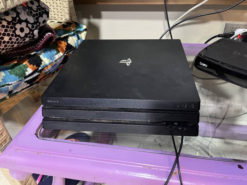 Playstation 4 pro 1 tera 3