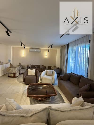 Duplex for rent at an amazing price, 280 square meters, in Beverly Hills The Westown compound el sheikh zayed