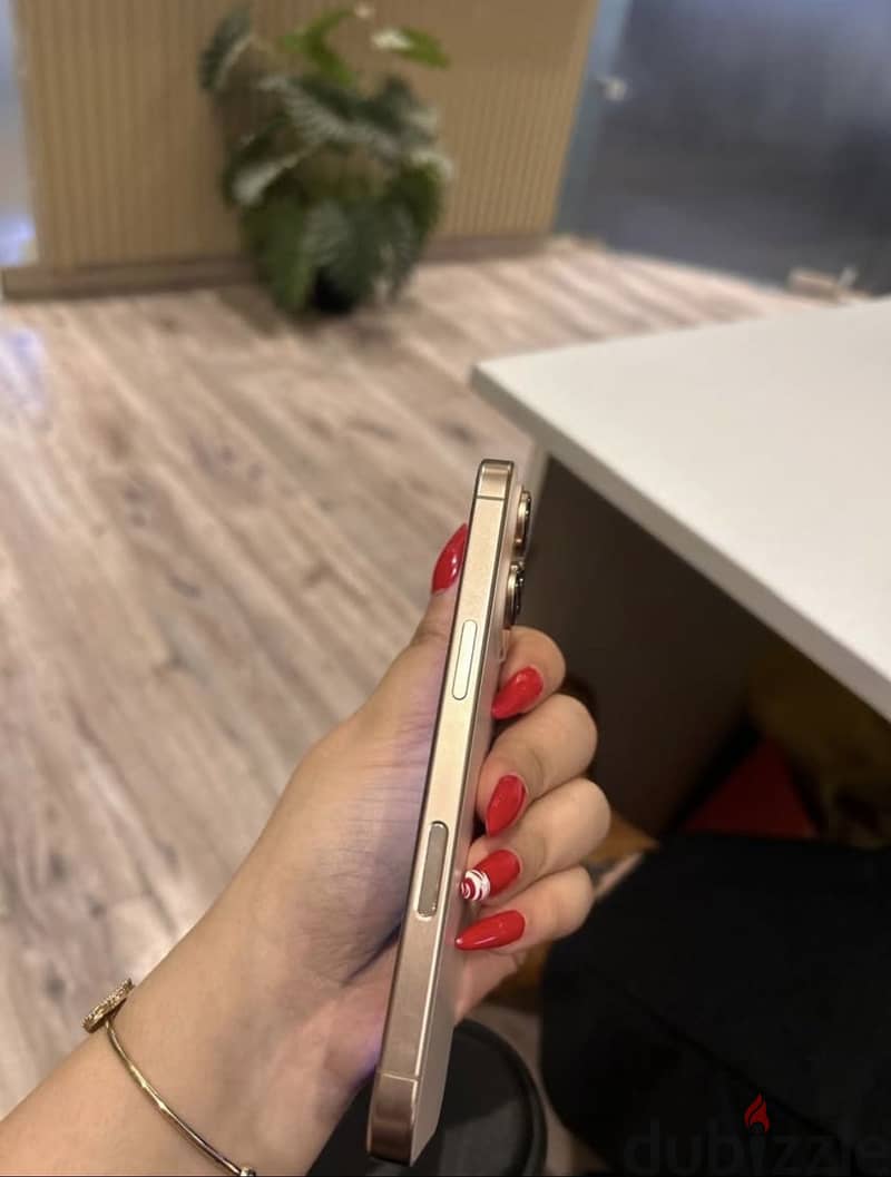 Apple - iPhone 16 Pro 1