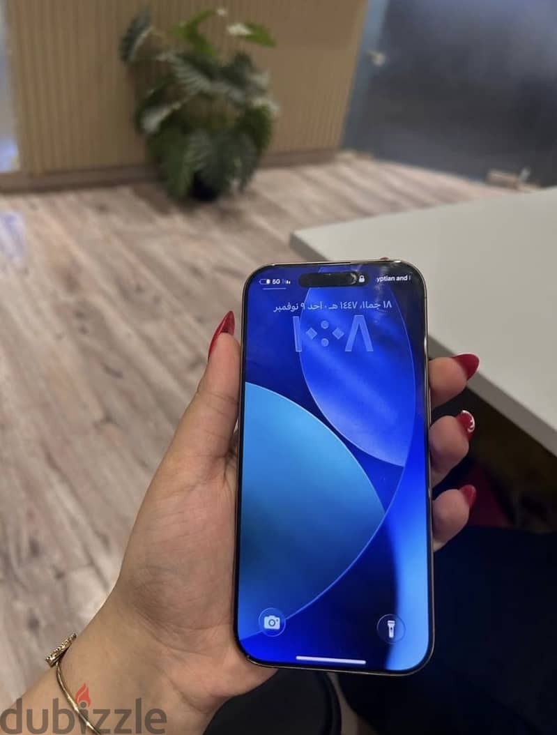 Apple - iPhone 16 Pro 2