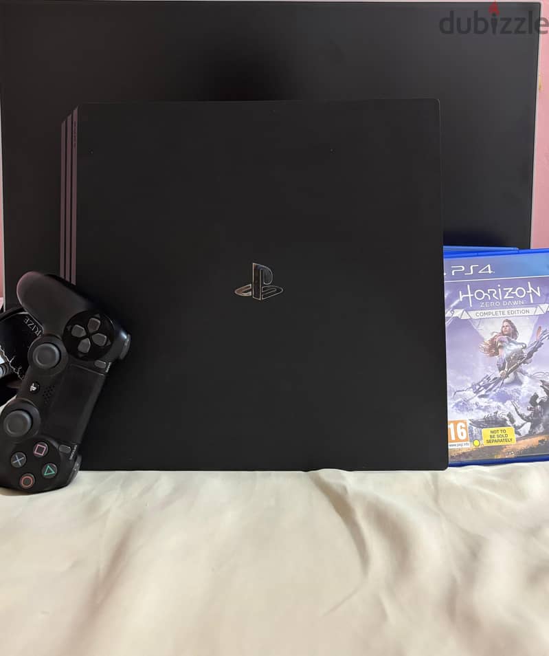 PlayStation 4pro 1TB 1
