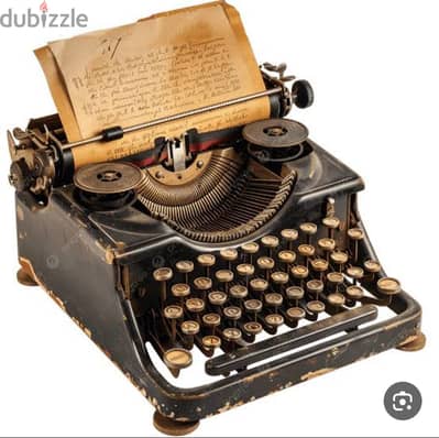 الة كاتبة بحالة ممتازة