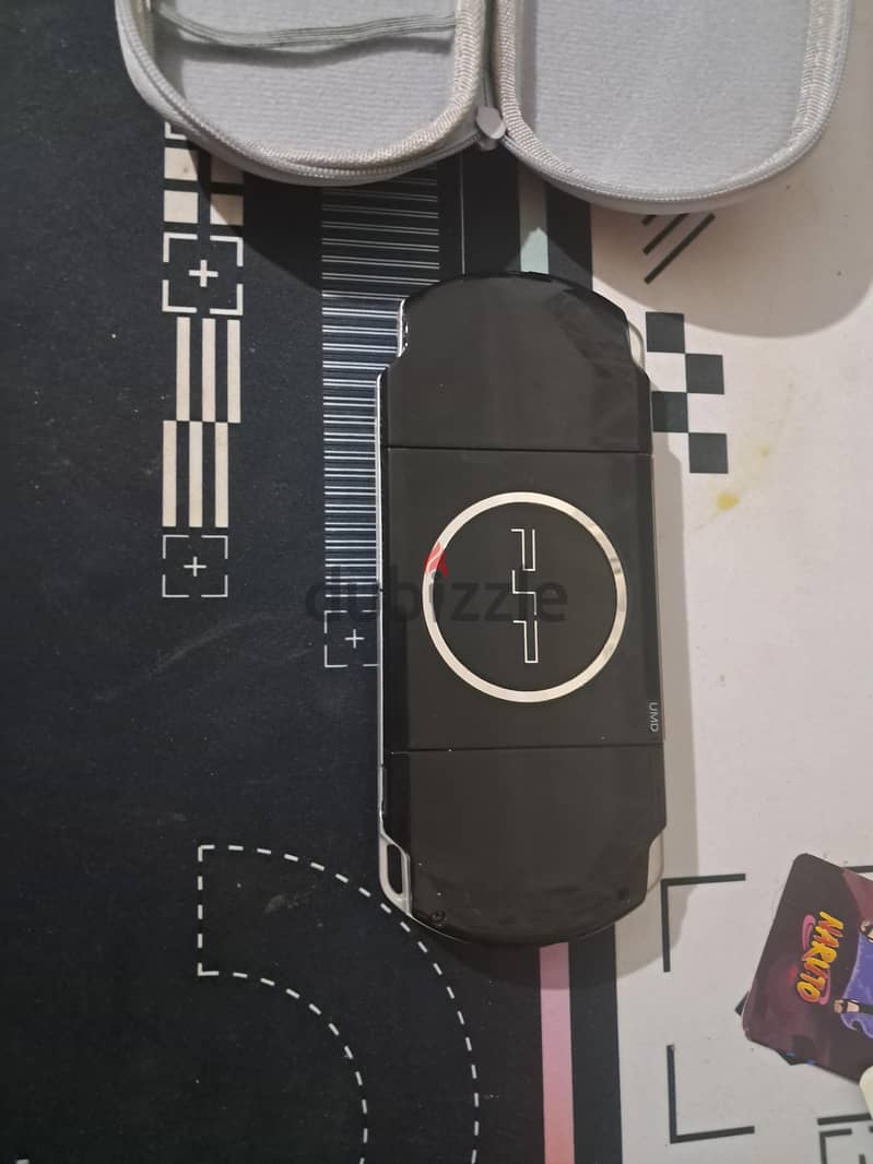 psp 3000 with accessories 2