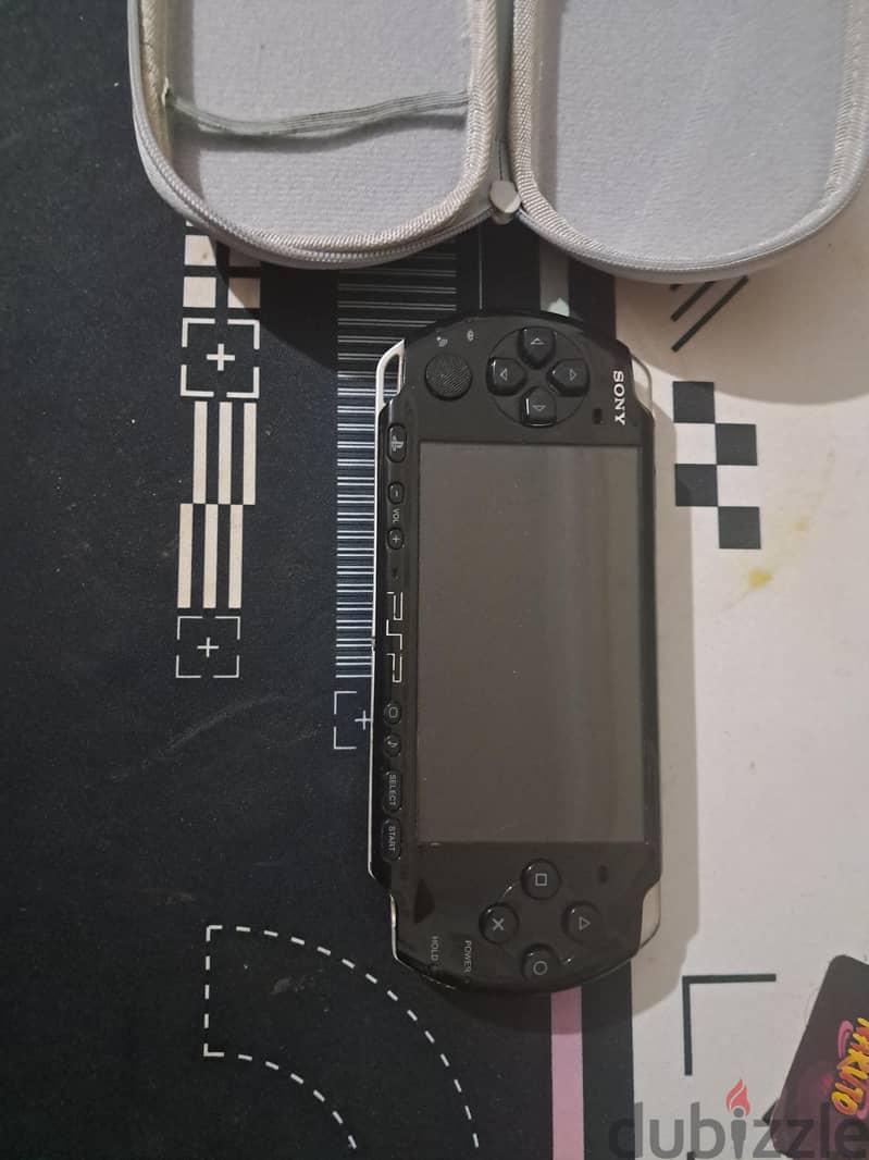psp 3000 with accessories 3